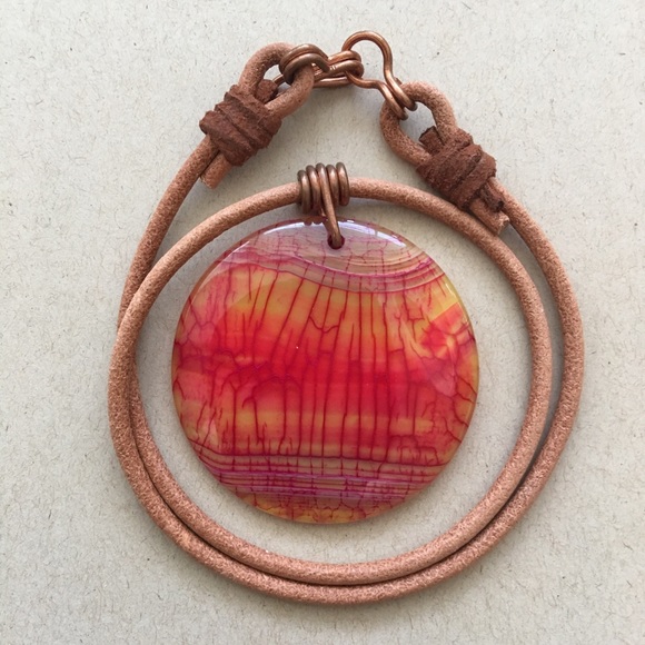 Jewelry - 🔥FLASH SALE🔥16@ Agate Leather Choker Necklace